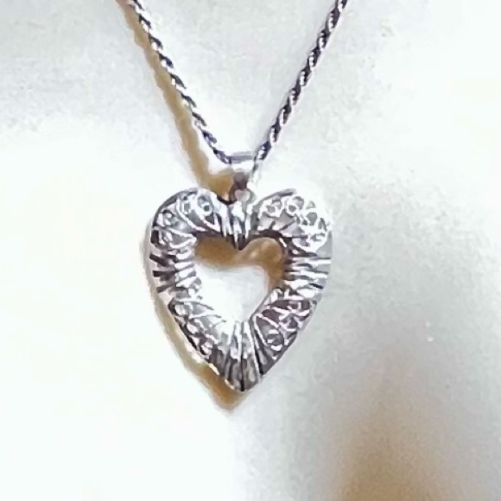 .925 Vintage Filigree Heart Pendant - Picture 4 of 7